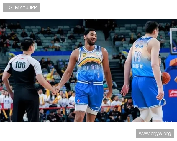 新疆三将齐发力力克同曦小外受考验 新疆三将齐发力力克同曦小外受考验